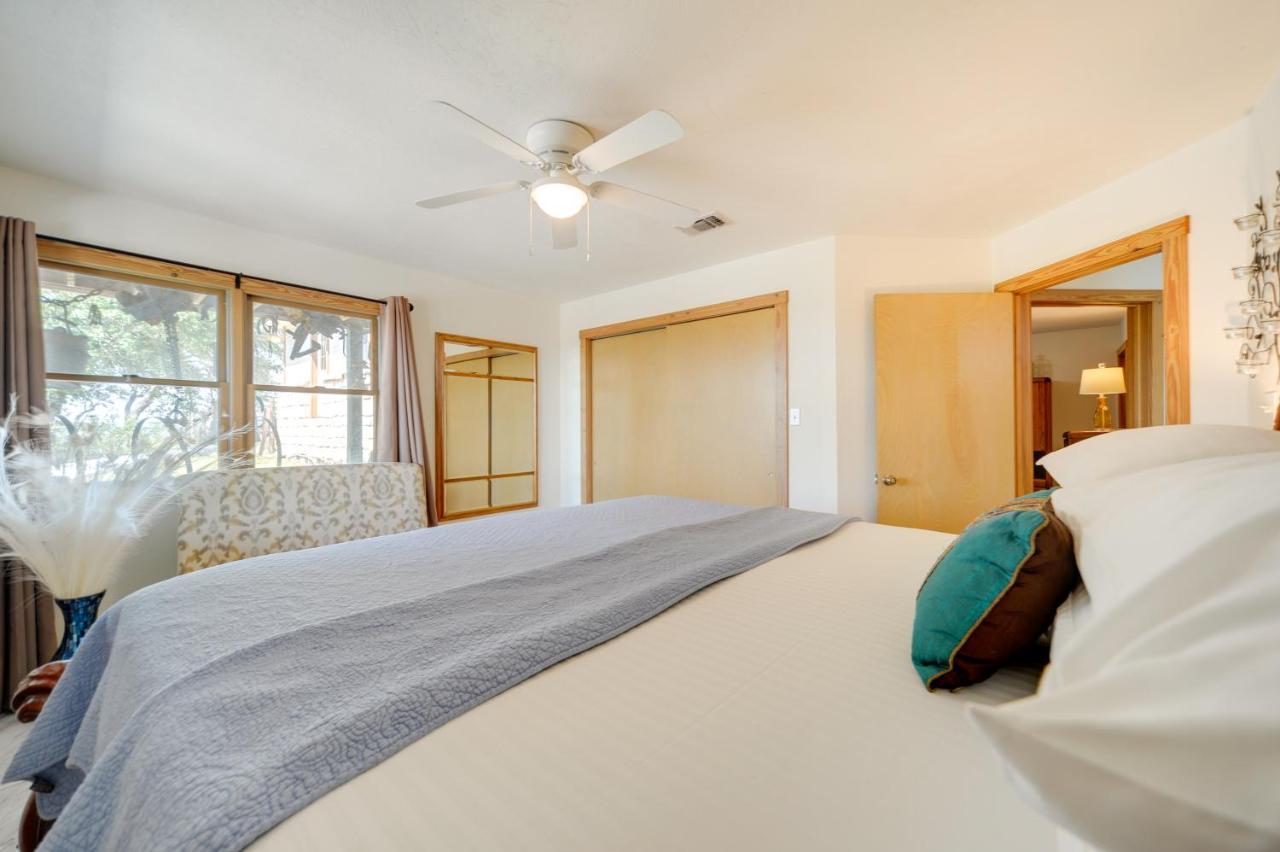 Fredericksburg Retreat With Private Hot Tub And Patio! Villa Luaran gambar