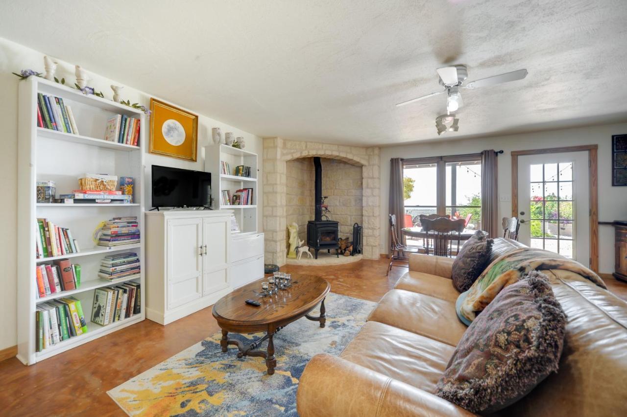 Fredericksburg Retreat With Private Hot Tub And Patio! Villa Luaran gambar